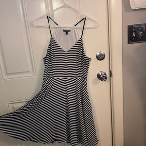 Black and white striped Express dress sz 8
